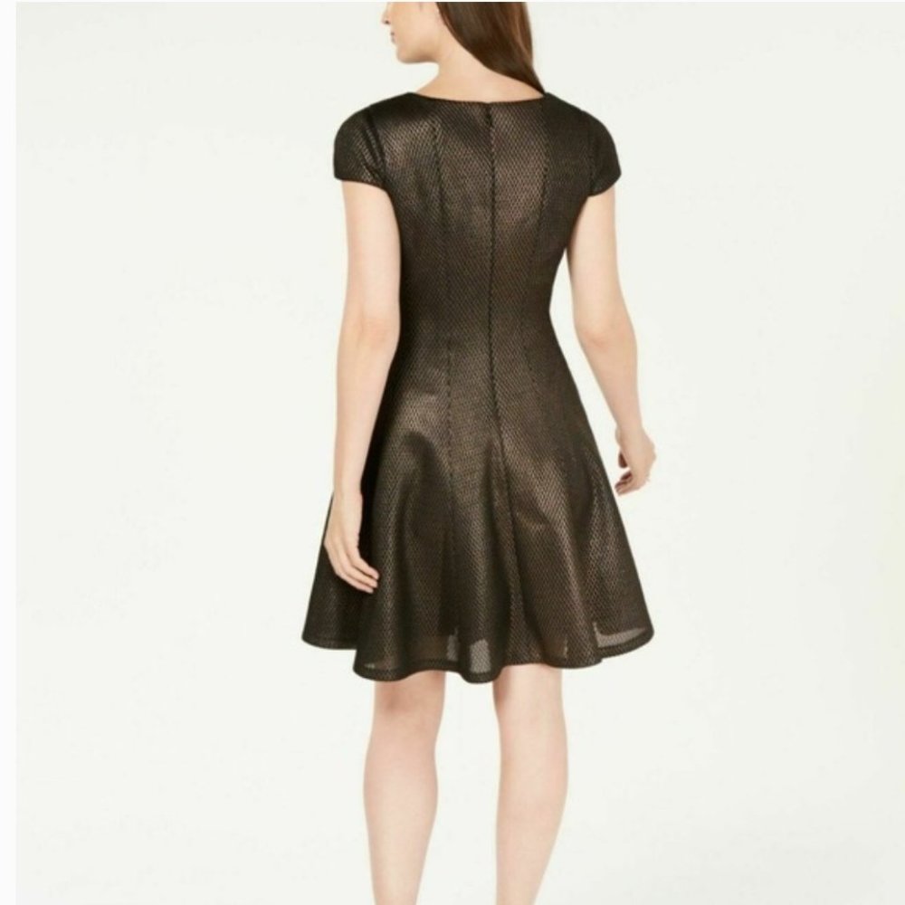 Dress - Picture 6 of 7